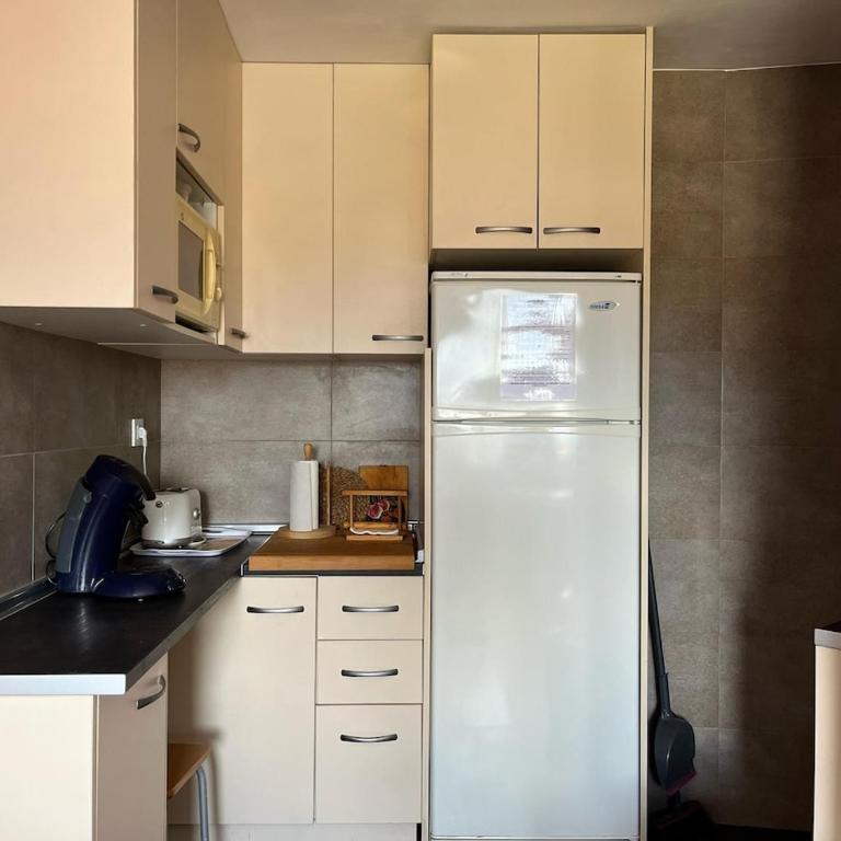 Vacation Apartment in Cambrils near the sea - Appartement 2 Chambres - 12