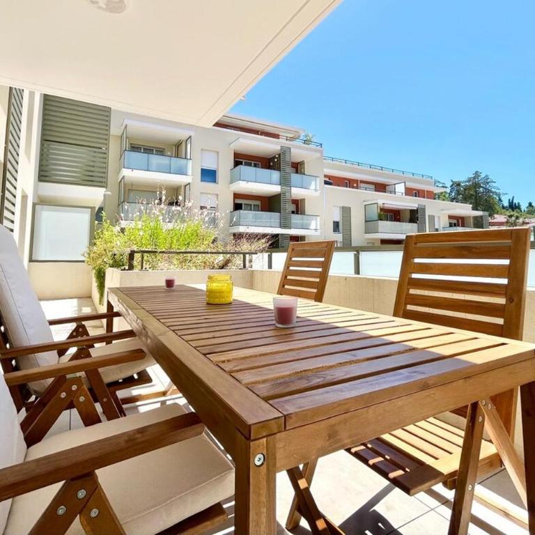 Apartment with Pool & Large Terrace - Appartement 2 Chambres - 6