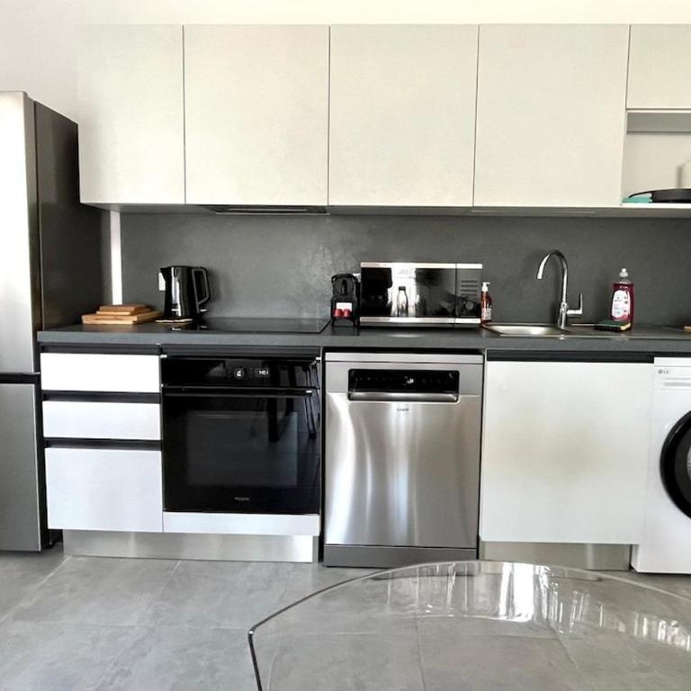 Apartment with Pool & Large Terrace - Appartement 2 Chambres - 16