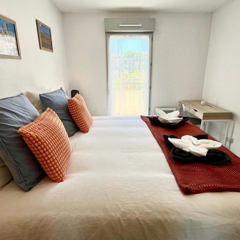 Apartment with Pool & Large Terrace - Appartement 2 Chambres - 23