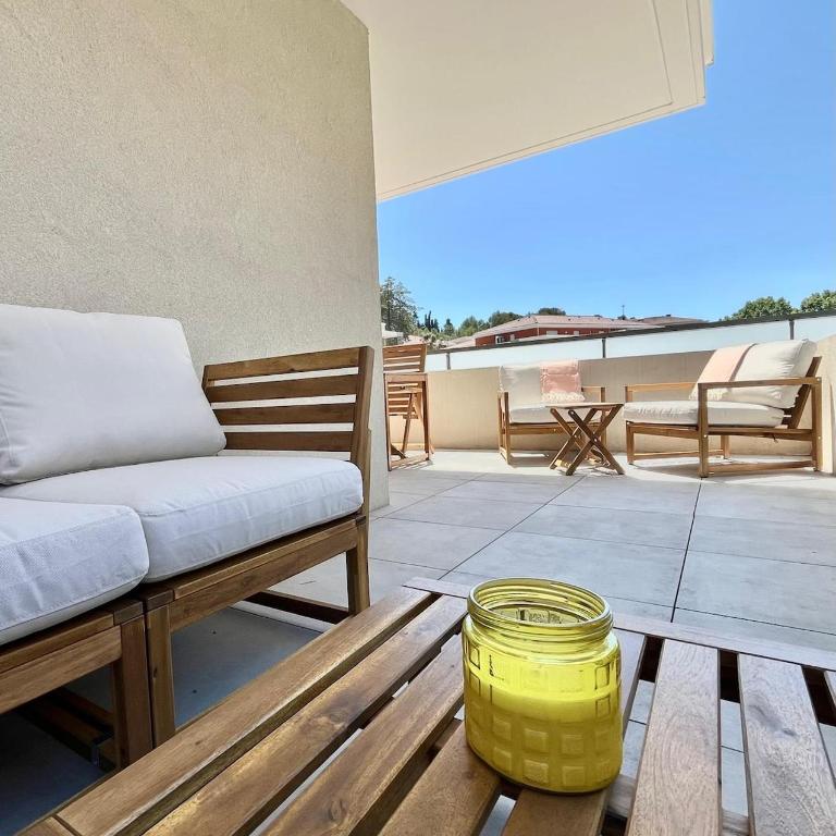 Apartment with Pool & Large Terrace - Appartement 2 Chambres - 27