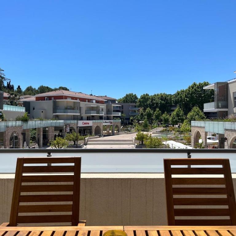 Apartment with Pool & Large Terrace - Appartement 2 Chambres - 33