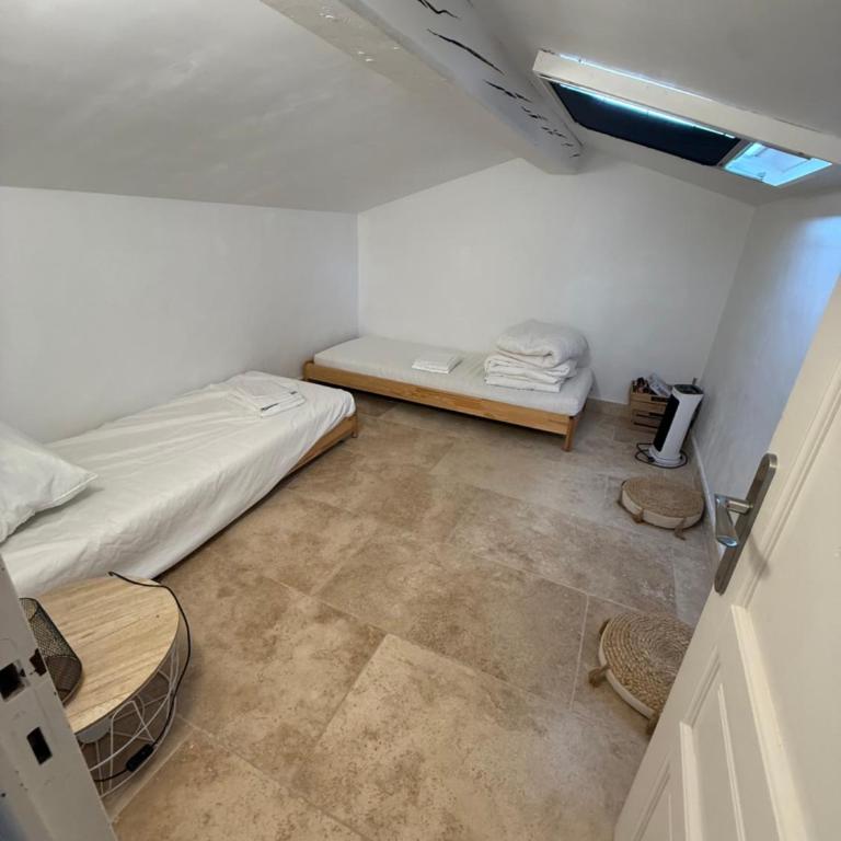 Domaine du Soleil Couchant - Four-Bedroom House - 24