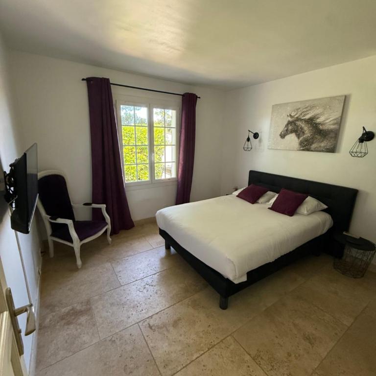 Domaine du Soleil Couchant - Four-Bedroom House - 23