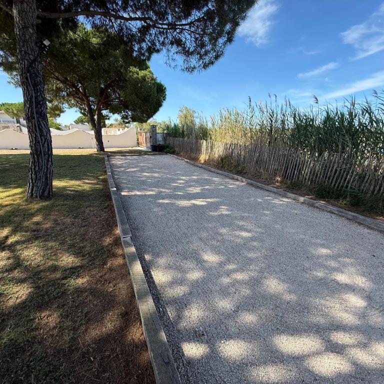 Domaine du Soleil Couchant - Three-Bedroom House - 19