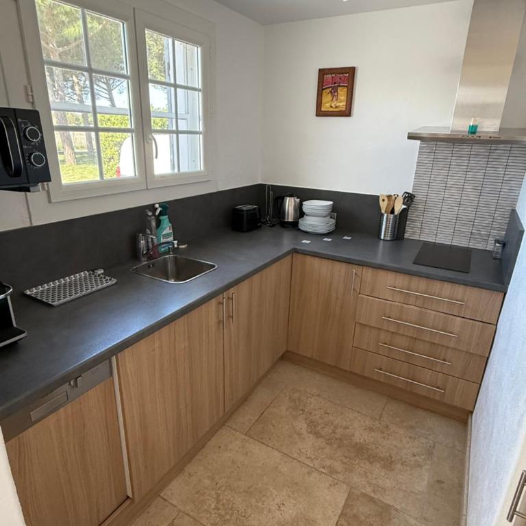 Domaine du Soleil Couchant - One-Bedroom House - 6