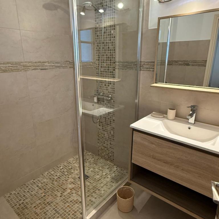 Domaine du Soleil Couchant - One-Bedroom House - 13