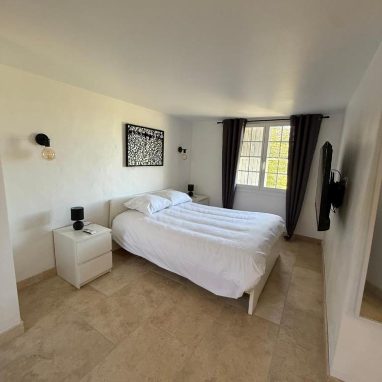 Domaine du Soleil Couchant - One-Bedroom House - 11