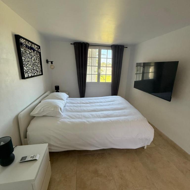 Domaine du Soleil Couchant - One-Bedroom House - 19