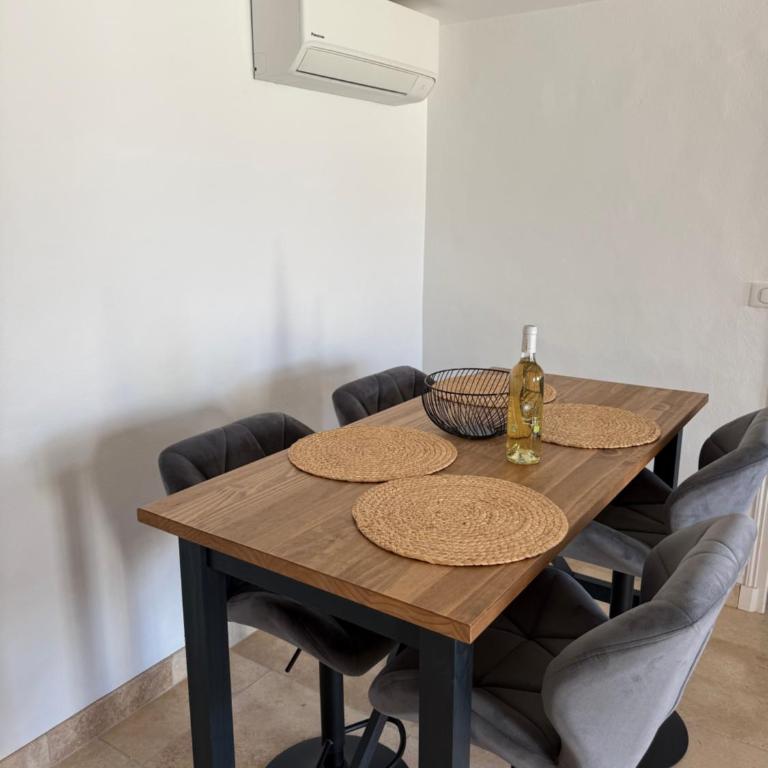 Domaine du Soleil Couchant - One-Bedroom House - 15