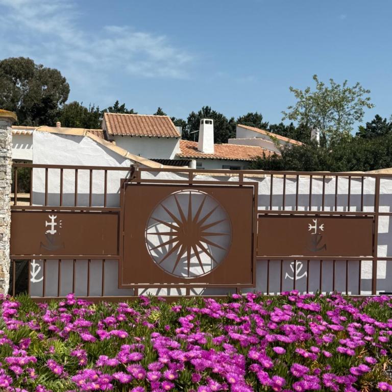Domaine du Soleil Couchant - Three-Bedroom House - 22