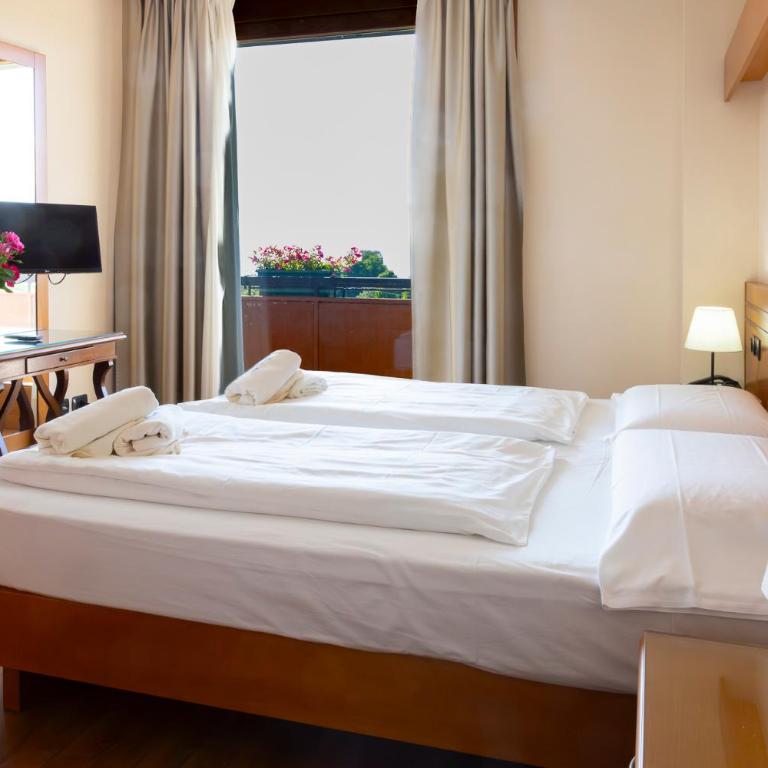 Parc Hotel Casa Mia - Superior Doppel- oder Zweibettzimmer mit Balkon - 9