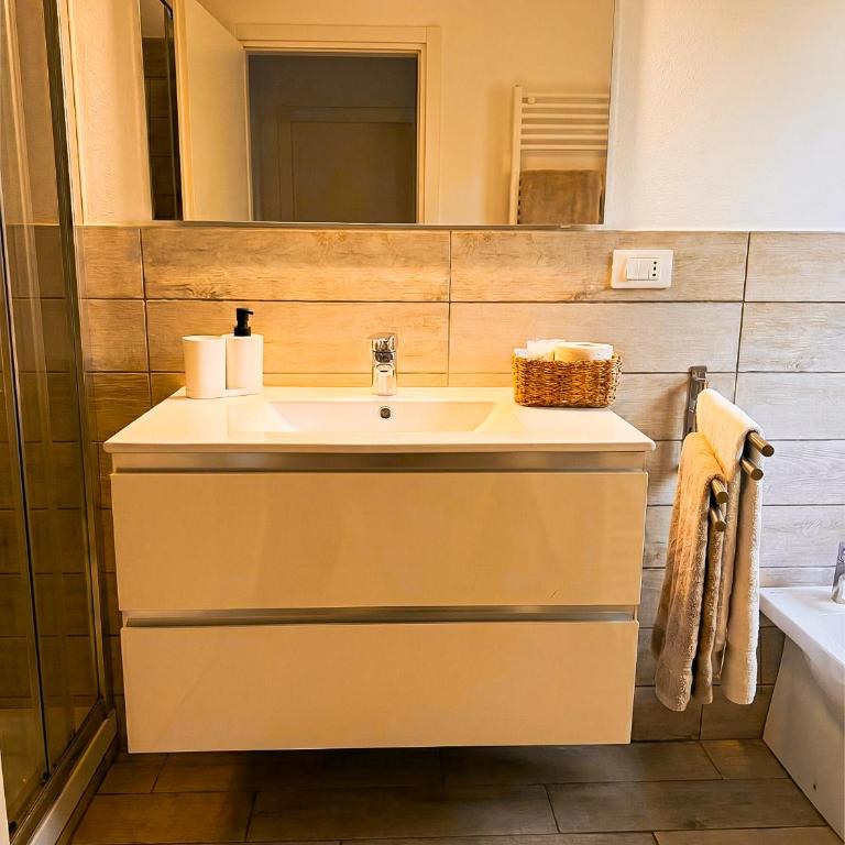 Appartamento Luna Fronte Ospedale-10 min centro-Stadio - Apartment - 13