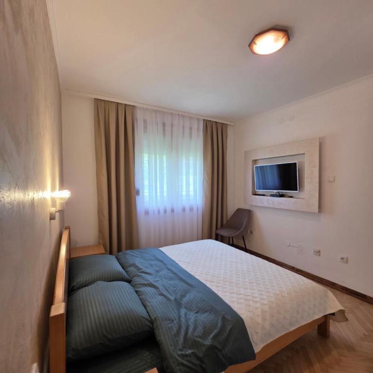 Apartmani Central 6 & Free Parking - One-Bedroom Apartment - 9