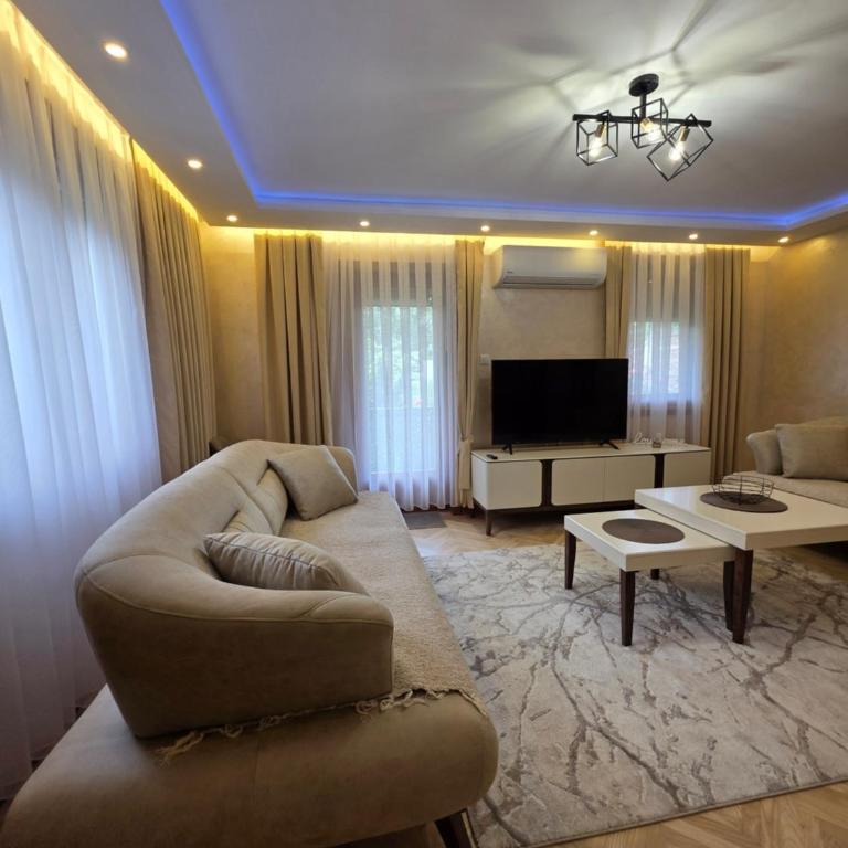 Apartmani Central 6 & Free Parking - One-Bedroom Apartment - 10