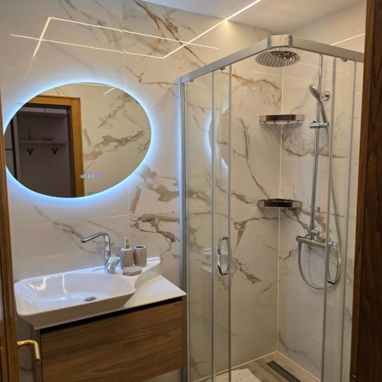 Apartmani Central 6 & Free Parking - One-Bedroom Apartment - 36