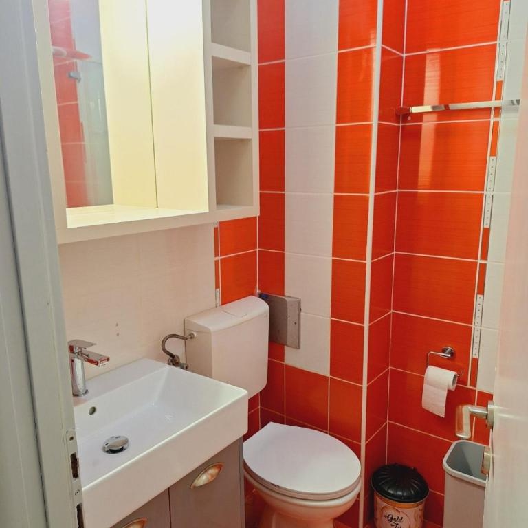 Two-bedroom apartment in the center of Budva - Apartman sa 2 Spavaće Sobe - 13
