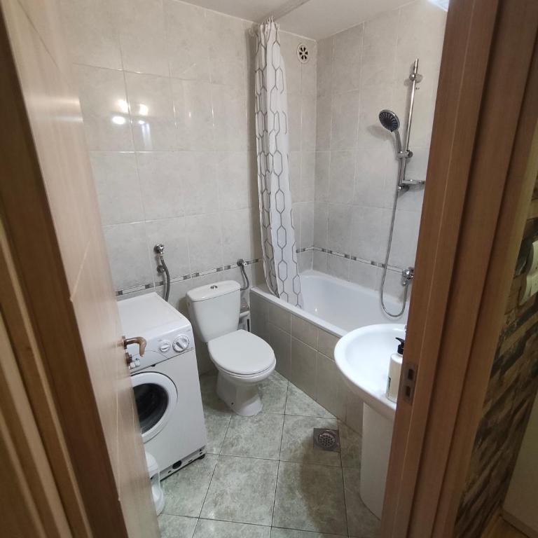 Gala - One-Bedroom Apartment - 2