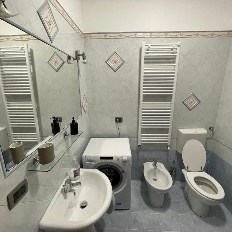 Sansa House Comfortable and within walking distance of the center - Two-Bedroom Apartment - 7
