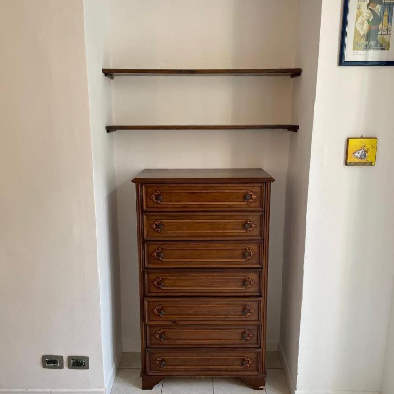Sansa House Comfortable and within walking distance of the center - Two-Bedroom Apartment - 13