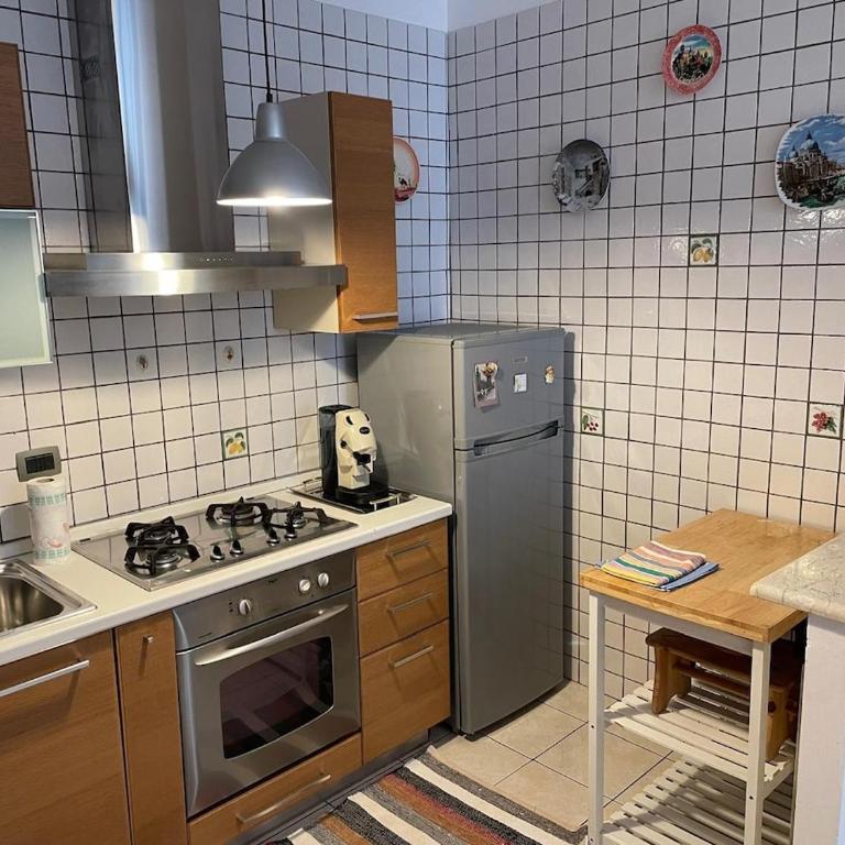 Sansa House Comfortable and within walking distance of the center - Two-Bedroom Apartment - 16