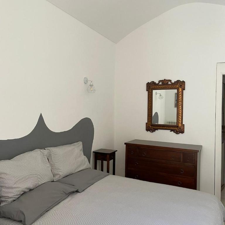 Sansa House Comfortable and within walking distance of the center - Two-Bedroom Apartment - 17