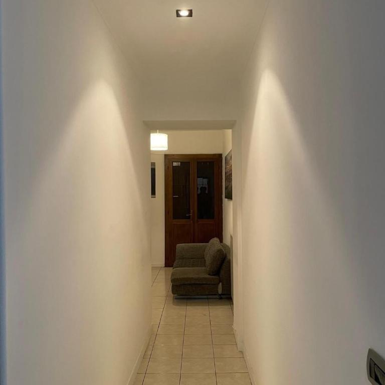 Sansa House Comfortable and within walking distance of the center - Two-Bedroom Apartment - 22