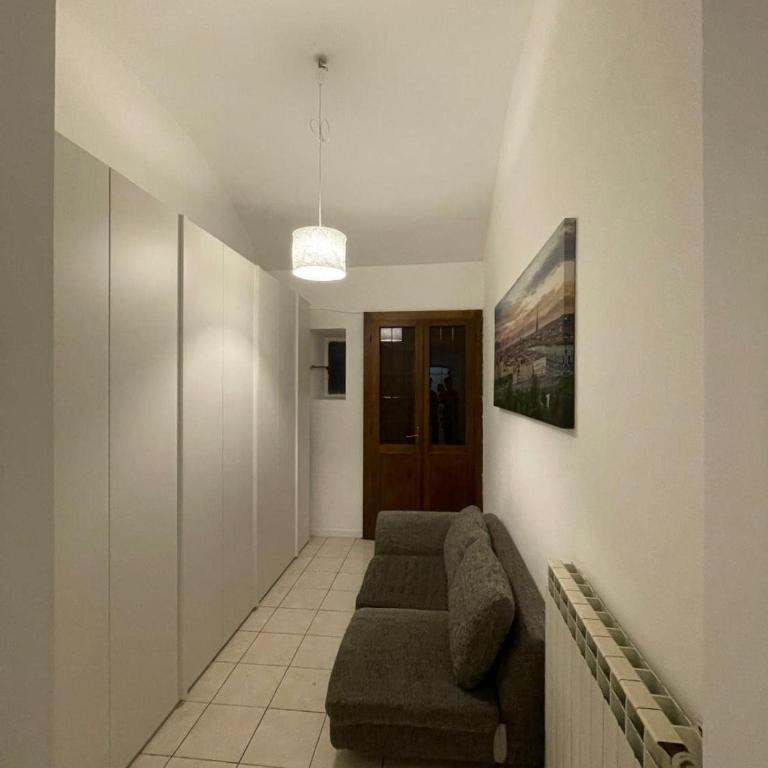 Sansa House Comfortable and within walking distance of the center - Two-Bedroom Apartment - 34