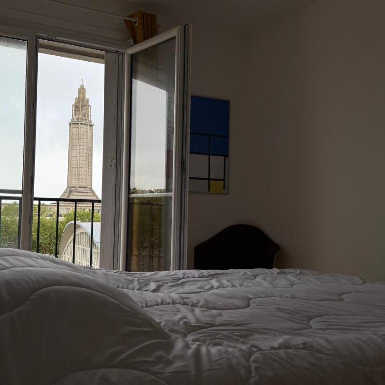Appartement au design rétro avec ascenseur, balcon et vue panoramique - Apartment mit 2 Schlafzimmern - 9