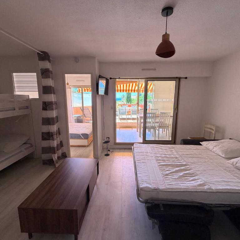 T2 cabine 6 pers terrasse vue mer Plage à - 5 Min - Appartement 2 Chambres - 6