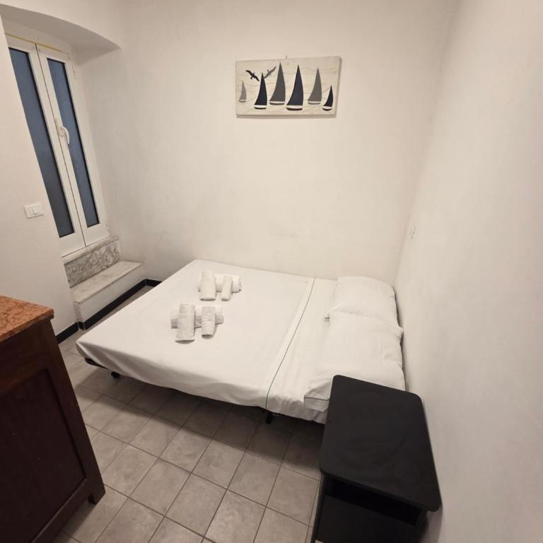 NICHOLISA Apartment - Wifi kitchen and AC - Two-Bedroom Apartment with City View - 21
