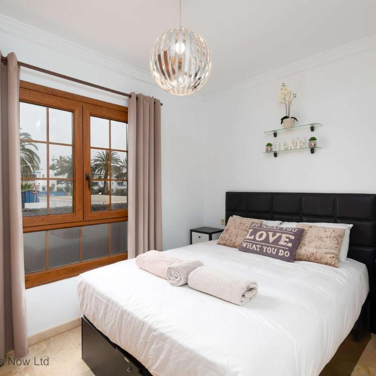 Villa Lobos - Retro Family Villa by Villas Now - Villa - 50