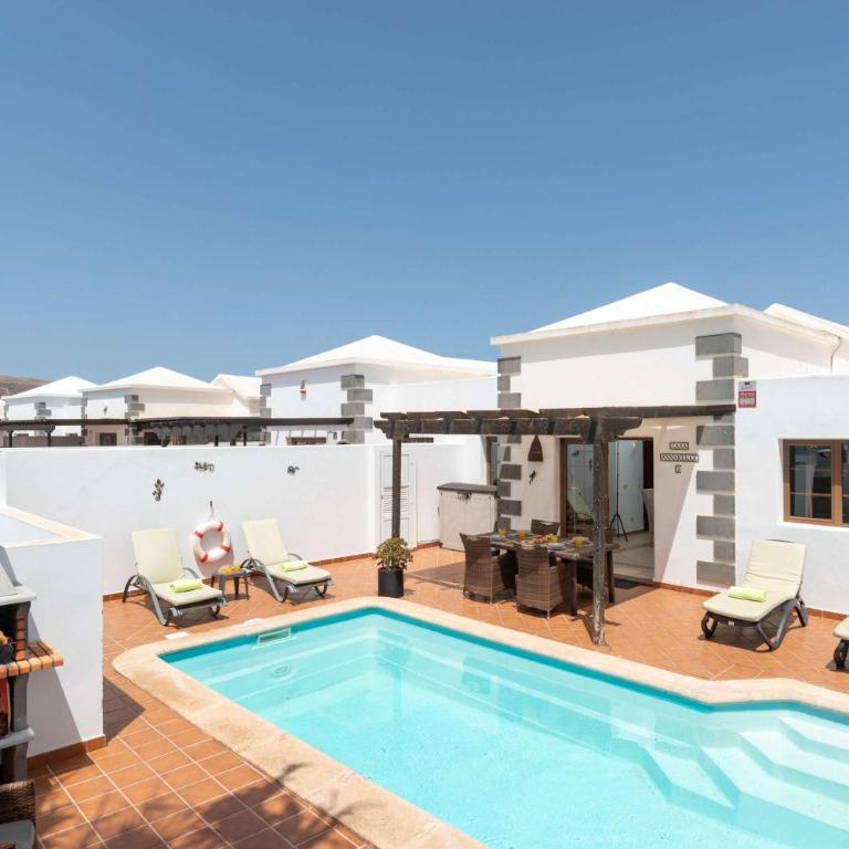 Casa Annabelle - Playa Blanca by Villas Now - Villa - 1
