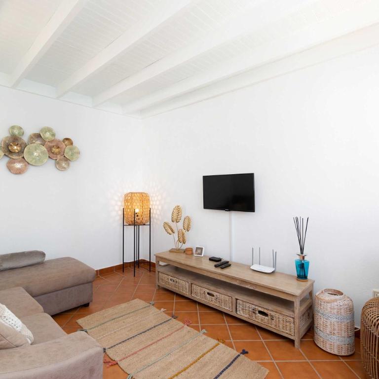 Casa Annabelle - Playa Blanca by Villas Now - Villa - 11