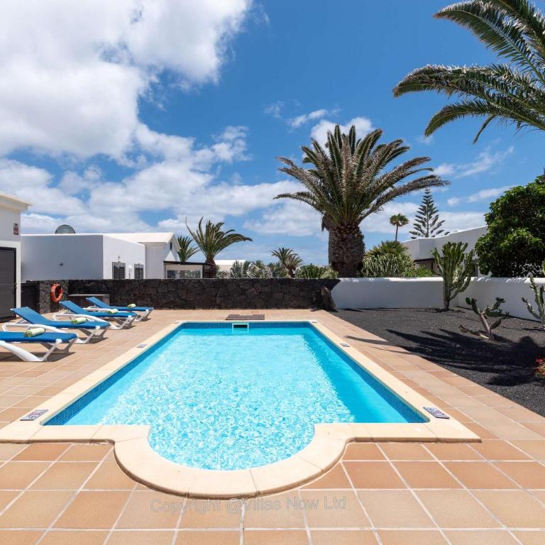 Villa Del Faro - Sunshine Awaits by Villas Now Ltd - Villa - 25