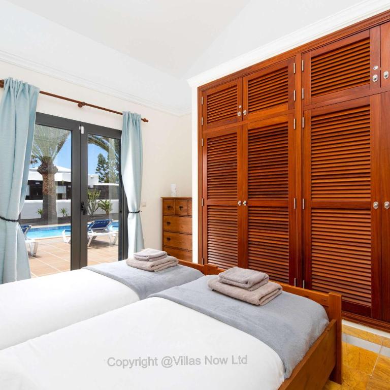 Villa Del Faro - Sunshine Awaits by Villas Now Ltd - Villa - 28
