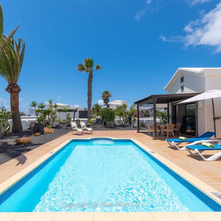 Villa Del Faro - Sunshine Awaits by Villas Now Ltd - Villa - 29
