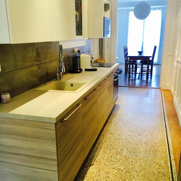 Appartment Le Charme du Bourgeois - Appartement 4 Chambres - 11