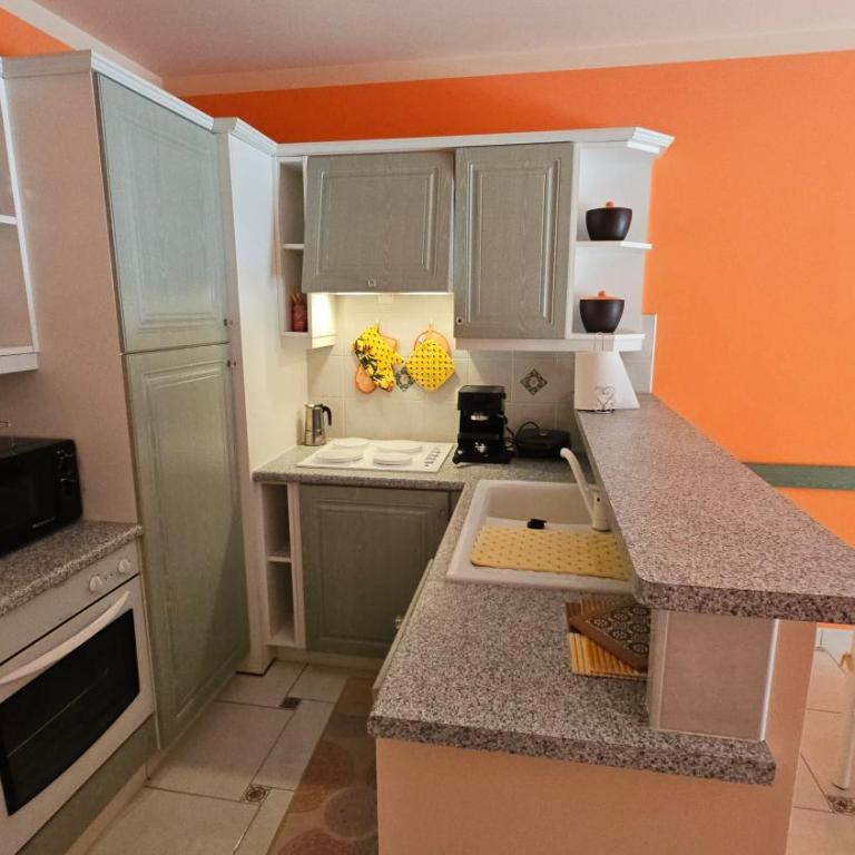 Apartment Gioia, strandnah, familienfreundlich, Garage, Pool by Riviera Homelife Managment - Appartement avec Terrasse - 9