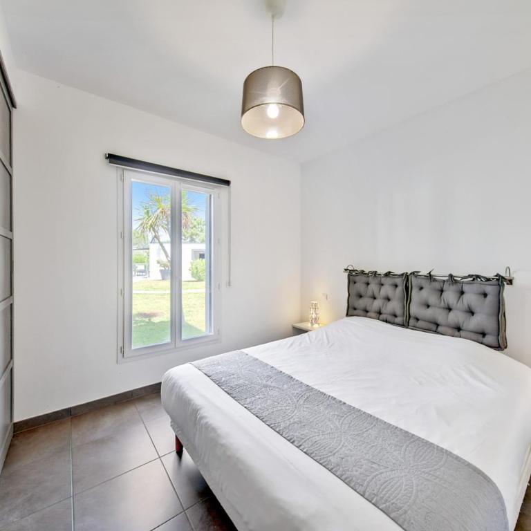 Résidence Pierre & Vacances Premium Les Villas de Porto-Vecchio - One-Bedroom Apartment with Air Conditioning and Terrace (4 Adults) - Swimming pool View - 6