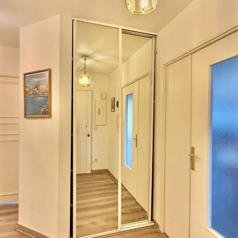 Appartement F2 à Fréjus avec terrasse et parking - Apartamento de 1 dormitorio - 12