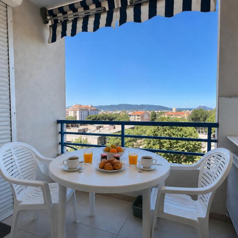 Appartement F2 à Fréjus avec terrasse et parking - Apartamento de 1 dormitorio - 4