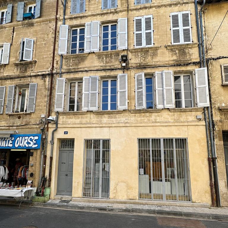 ROMANTIC ROOM in AVIGNON - patio - clim - hypercentre - Appartement - Rez-de-Chaussée - 27