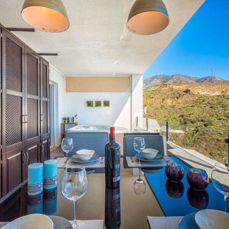 Carvajal Luxury Apartments - Free Parking - Apartamento de 2 dormitorios con vistas al mar y bañera de hidromasaje - 36
