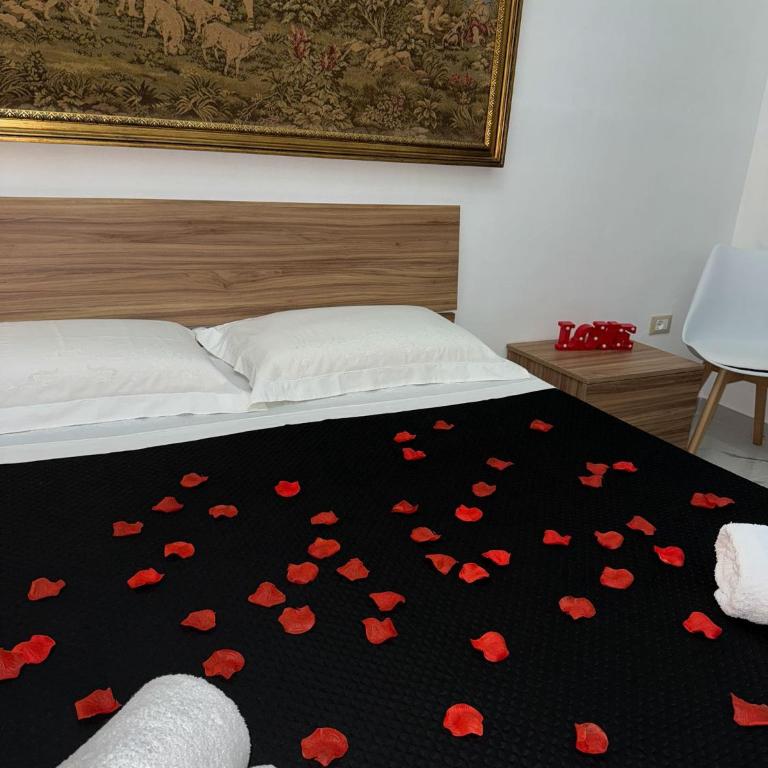 B&Bpiazzadenaro - Zimmer mit Queensize-Bett und Whirlpool-Badewanne - 2