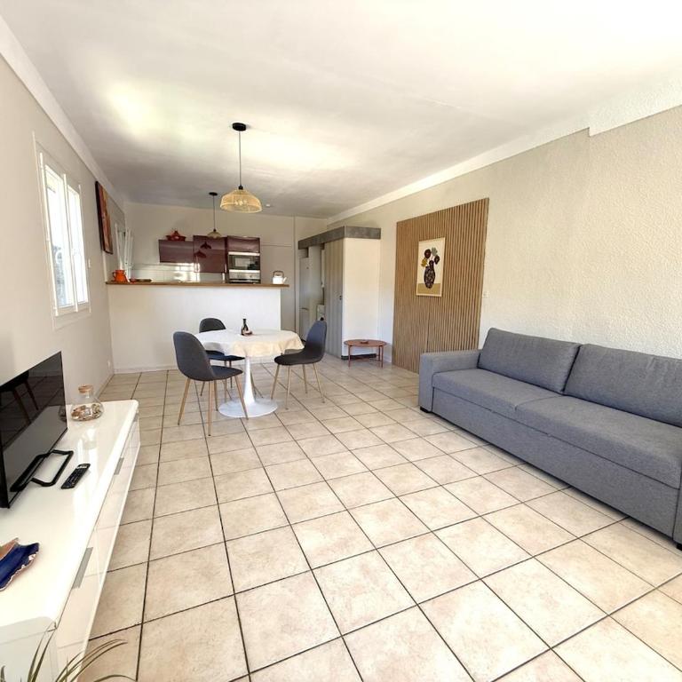 Plages et Criques - One-Bedroom Apartment - 10