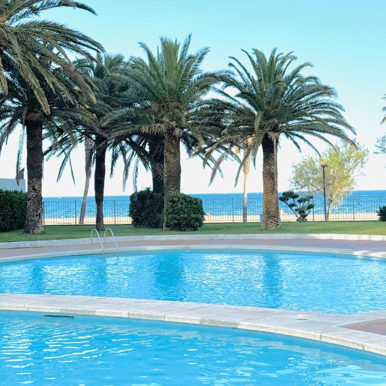 Apartament a Primera Línia amb Vistes al Mar i Muntanya - Apartamento de 2 dormitorios - 1