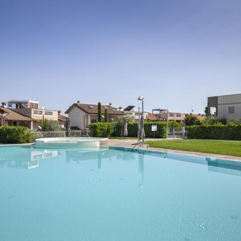 Apartment Delphine with shared Pool - Appartamento con 2 Camere da Letto, Balcone e Terrazza - 2