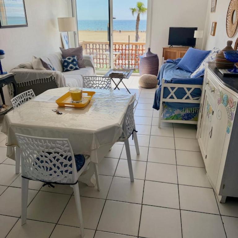Le Languedocien T3 front de mer terrasse vue Méditerranée - Appartement 2 Chambres - 3