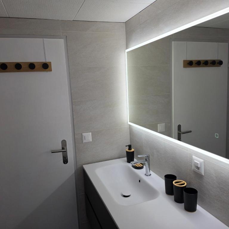 Diana 1 appartement spacieux 5 pièces - Apartment mit 4 Schlafzimmern und einem Balkon - 7